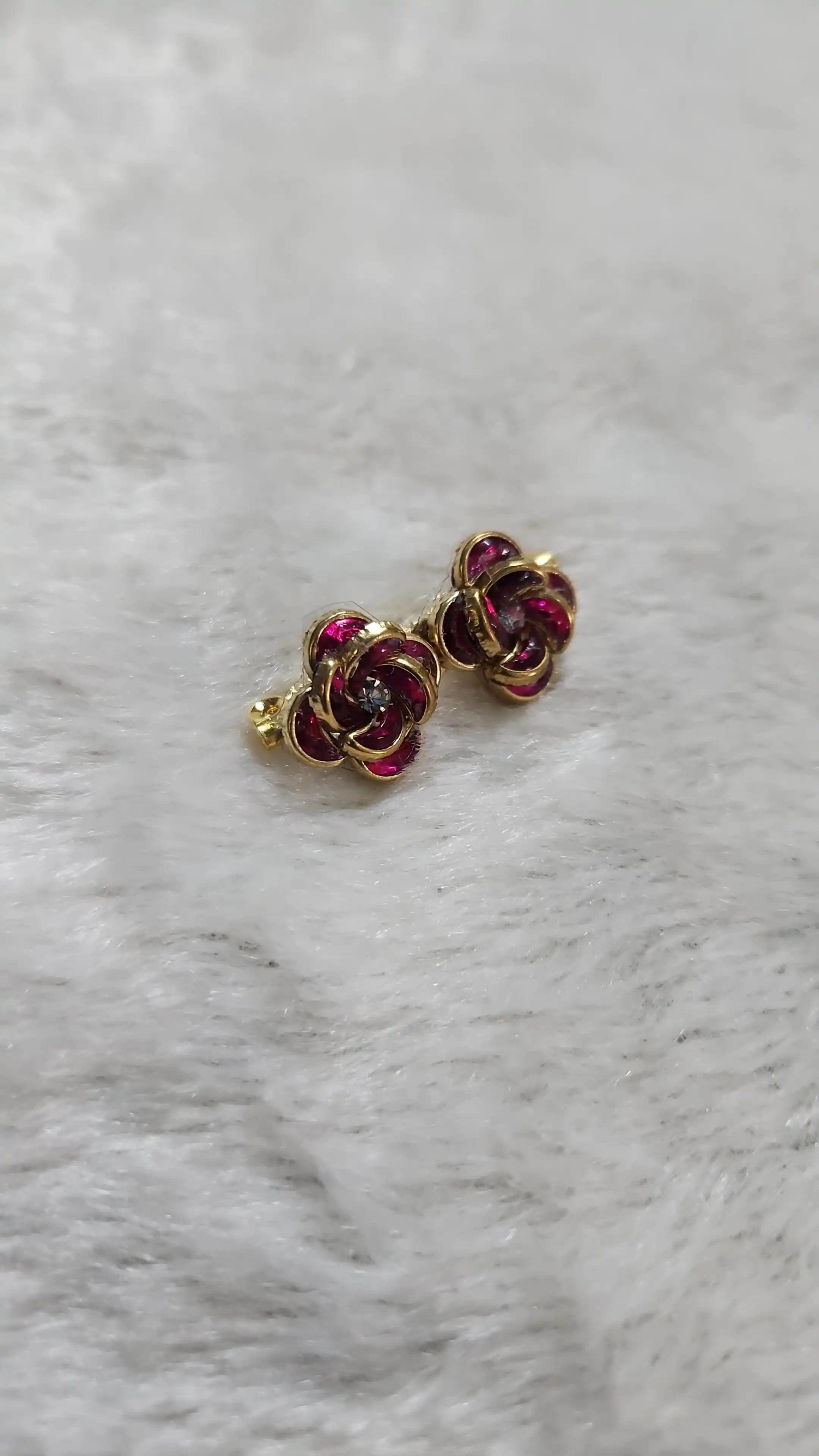 PINK FLOWER SAREE PIN